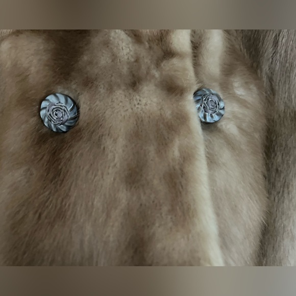 Gorgeous Vintage Peter Pan Collared Fur - Picture 6 of 13